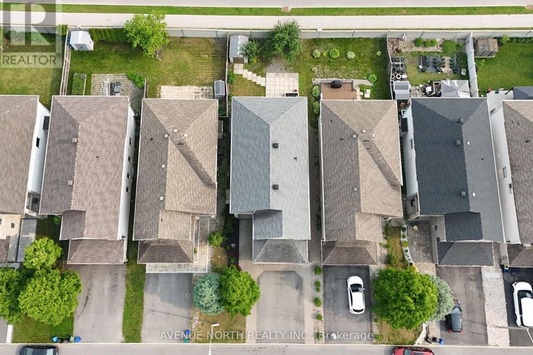28444872/272-trail-side-circle/springridgeeast-village/ottawa/ontario/K4A5B1_33