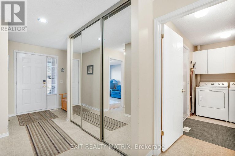 28129877/1241-foxborough-private/beaconwood/ottawa/ontario/K1J1E2_4