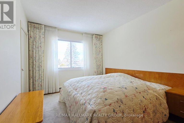 29515187/44-foothills-drive/lynwood-village/ottawa/ontario/K2H6K3_21