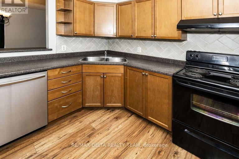 29179662/3024-fairlea-crescent/heron-gateindustrial-park/ottawa/ontario/K1V8T7_11