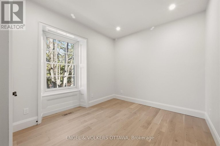 29649230/35-mackay-street/new-edinburgh/ottawa/ontario/K1M2B2_35