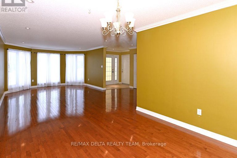 29095363/150-sandra-crescent/town-of-rockland/clarence-rockland/ontario/K4K1N7_7