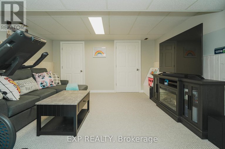 28798911/66-malvern-drive/pheasant-run/ottawa/ontario/K2J1M1_28