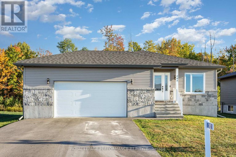 28969213/242-roxanne-street/clarencerockland-twp/clarence-rockland/ontario/K0A1N0_2