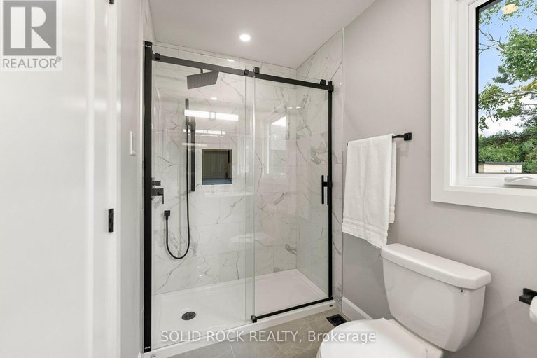 28762668/210-carleton-avenue/ottawa-westtunneys-pasture/ottawa/ontario/K1Y0J3_24