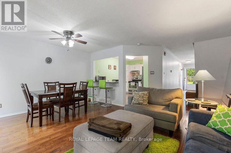 28447984/80-pickwick-drive/cedargrovefraserdale/ottawa/ontario/K2J3E2_9