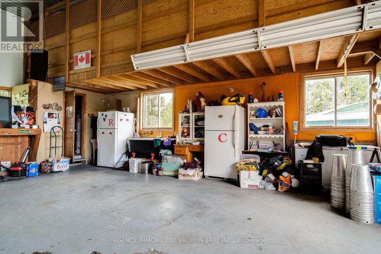28108436/4020-4th-line-road/south-glengarry-lancaster-twp/south-glengarry/ontario/K0C1Z0_21