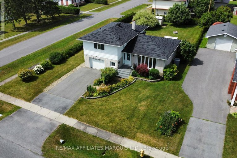 29608007/11-ault-drive/ingleside/south-stormont/ontario/K0C1M0_2