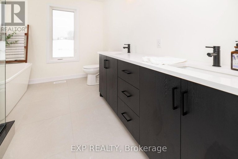 29497957/229-trudeau-crescent/russell-twp/russell/ontario/K4R1E5_34