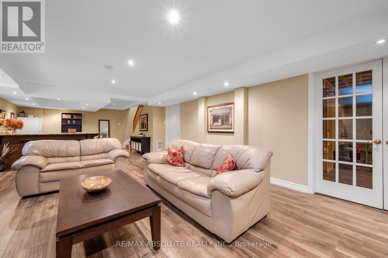 28470948/1601-shauna-crescent/greely/ottawa/ontario/K4P1M8_38