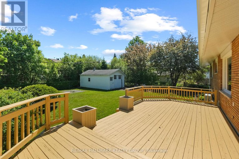 28379046/1399-aurele-street/pineview/ottawa/ontario/K1B3L4_44