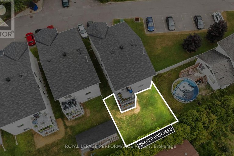 28987497/1c-75-lapointe-boulevard/embrun/russell/ontario/K0A1W0_9