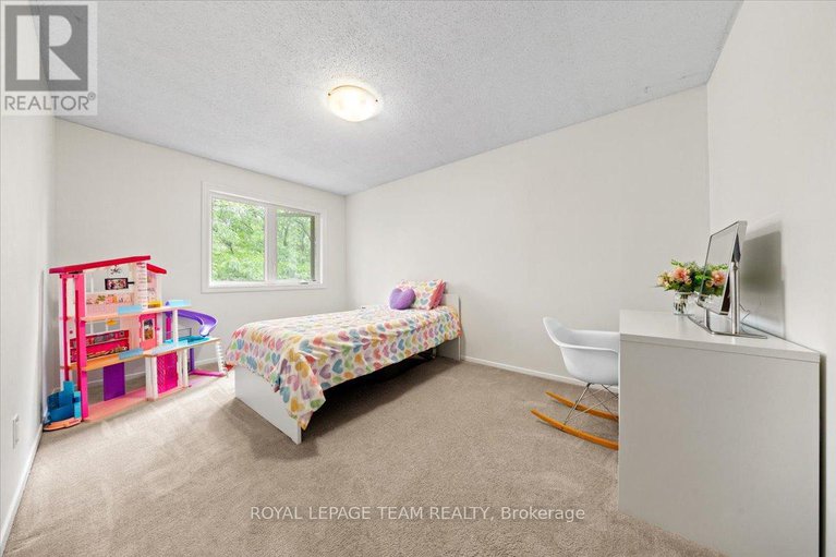 28637798/13-kedgewick-court/tanglewood/ottawa/ontario/K2G4M9_28