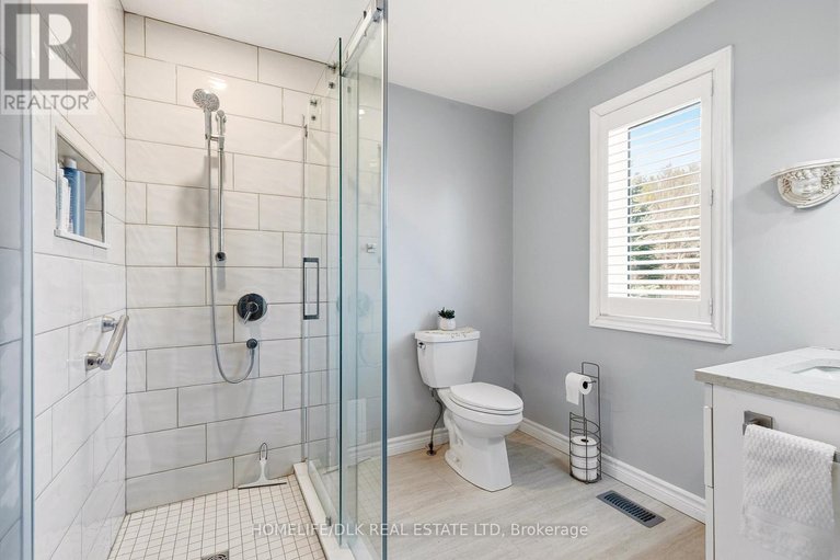 29566163/1561-blue-church-road/augusta-twp/augusta/ontario/K0E1T0_23