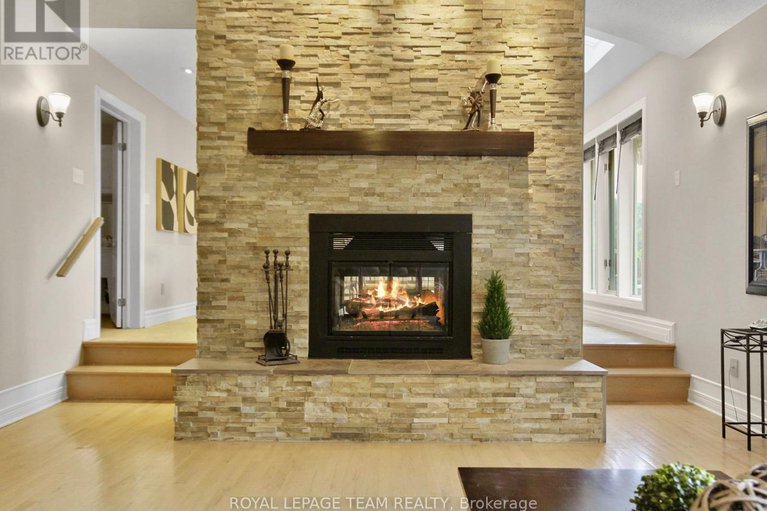 29069392/1105-cindy-hill-crescent/manotick-long-island-nicholls-island/ottawa/ontario/K4M1E8_19