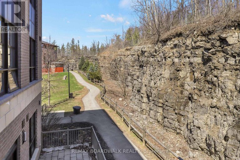 29634431/202-230-titanium-private-e/convent-glen-north/ottawa/ontario/K1C0C1_34