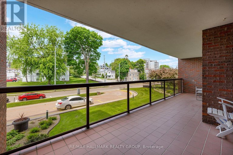 28387491/700-eagleson-road-suite-105/ottawa/ontario/K2M2G9_20