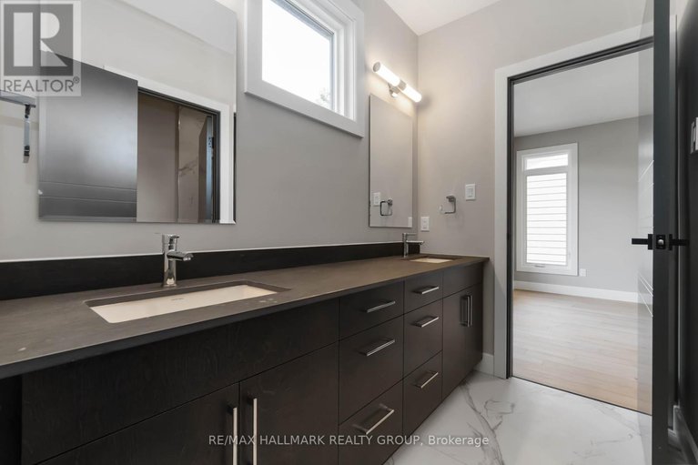28546575/110-theberge-private/meadowlandsst-claire-gardens/ottawa/ontario/K2G4T1_24