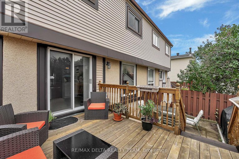 29107738/427-mockingbird-drive/chatelaine-village/ottawa/ontario/K1E2A8_38