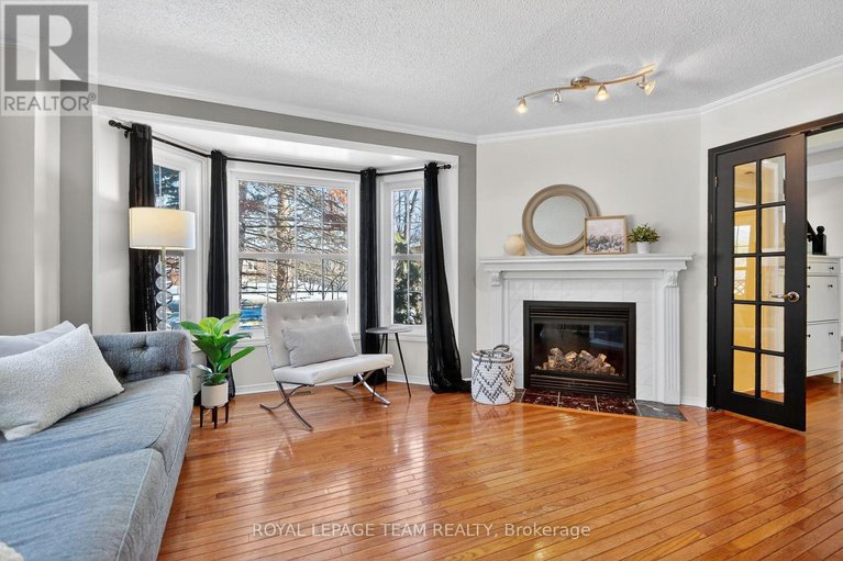 29431774/2-furlong-crescent/bridlewood/ottawa/ontario/K2M2J1_11