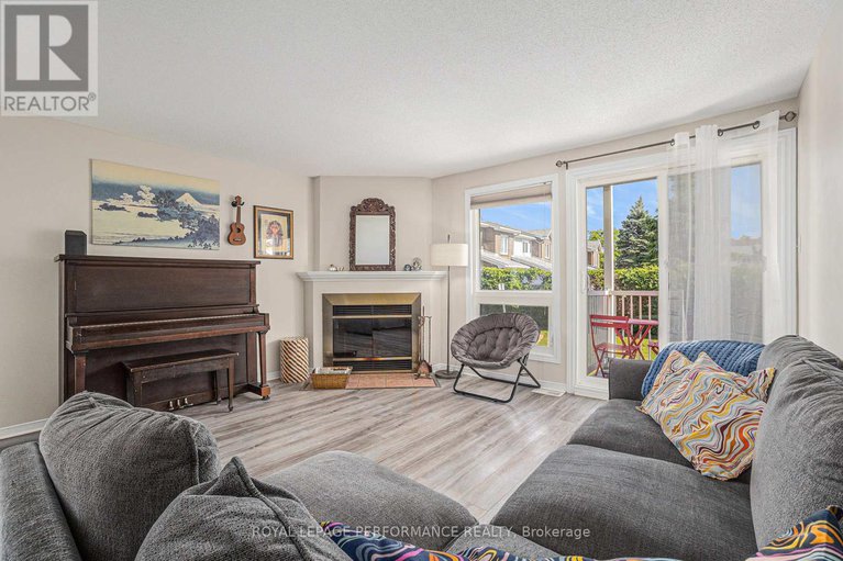 28573942/6074-red-willow-drive/chapel-hill/ottawa/ontario/K1C7J5_6