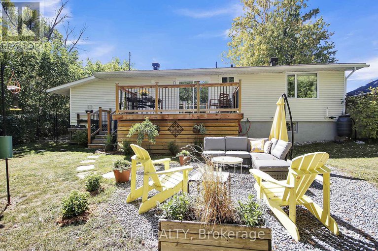 29216244/301-water-street/almonte/mississippi-mills/ontario/K0A1A0_47