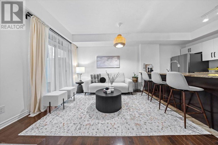 28527540/a-310-everest-private/elmvale-acres/ottawa/ontario/K1G4E3_4