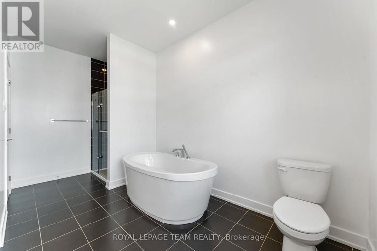 28910916/27-peony-lane/riverside-southgloucester-glen/ottawa/ontario/K4M0M3_26