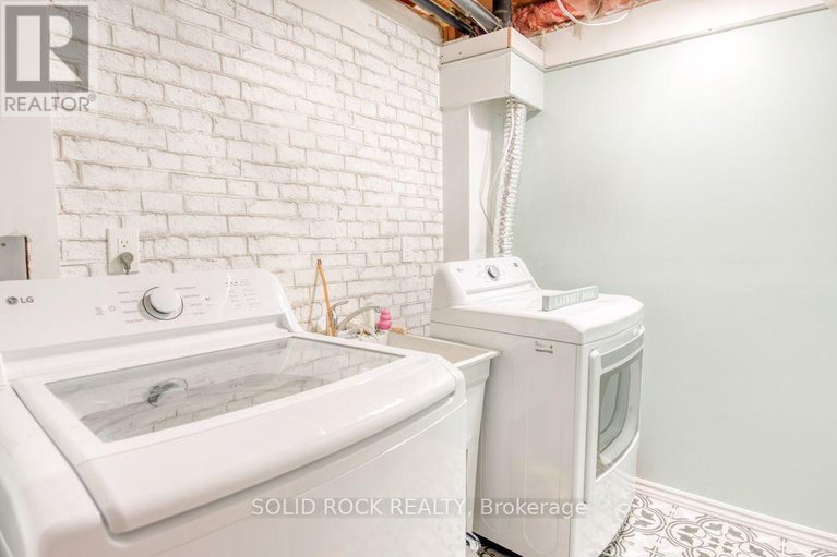 28716757/463-canotia-place/fallingbrookpineridge/ottawa/ontario/K4A2K2_23