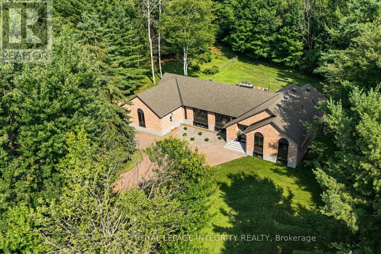 28625169/108-margaret-anne-drive/huntley-ward-south-east/ottawa/ontario/K0A1L0_49
