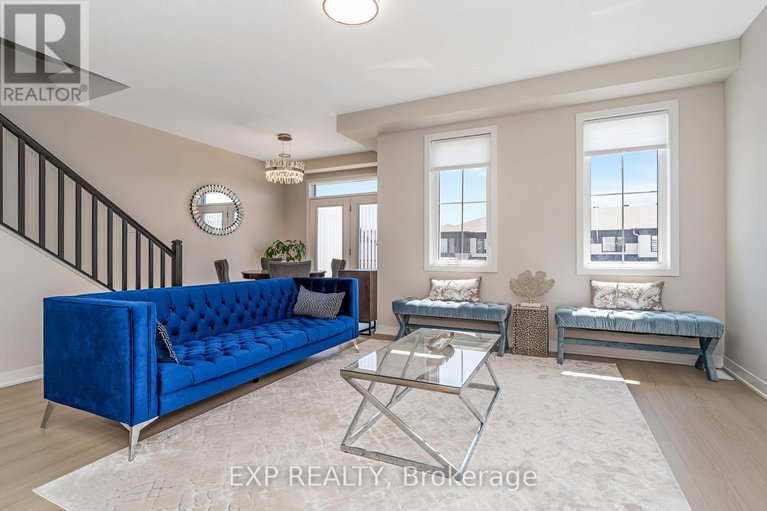 28608550/689-quilter-row/goulbourn-twp-from-franktown-rdsouth-to-rideau/ottawa/ontario/K0A2Z0_4