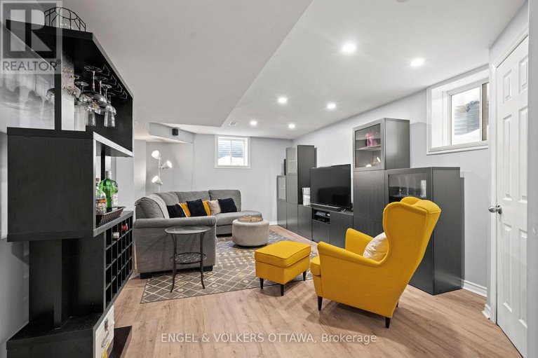 29413886/166-lily-pond-street/emerald-meadowstrailwest/ottawa/ontario/K2M0J5_25