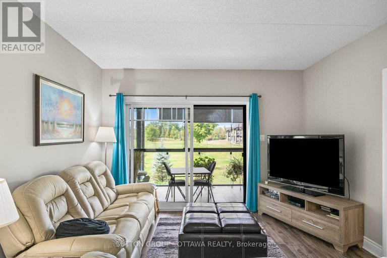 28851204/165-302-masters-lane/town-of-rockland/clarence-rockland/ontario/K4K0L3_26