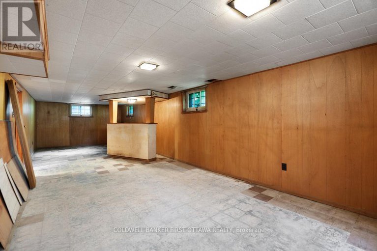 28655520/2133-westbourne-avenue/mckellar-heightsglabar-park/ottawa/ontario/K2A1N3_29