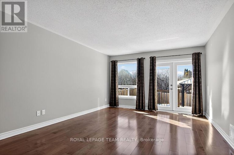 29376462/464-honeyborne-street/almonte/mississippi-mills/ontario/K0A1A0_18