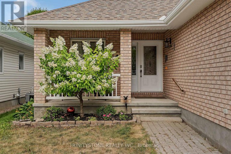 28877206/6127-abbott-street-e/stittsville-central/ottawa/ontario/K2S1V5_3