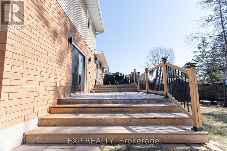 29593883/1534-rosebella-avenue/blossom-parkkemp-parkfindlay-creek/ottawa/ontario/K1T1E8_46