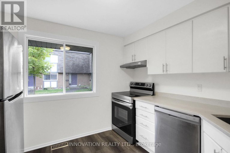 28915689/26-corley-private/heron-gateindustrial-park/ottawa/ontario/K1V8T7_13