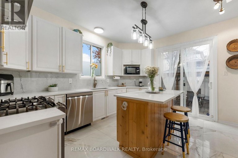 29250335/34-catterick-crescent/morgans-grantsouth-march/ottawa/ontario/K2K3M5_17