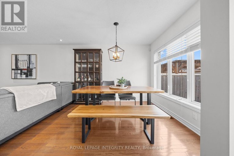 29597010/356-ravenswood-way/avalon-east/ottawa/ontario/K4A0R8_13