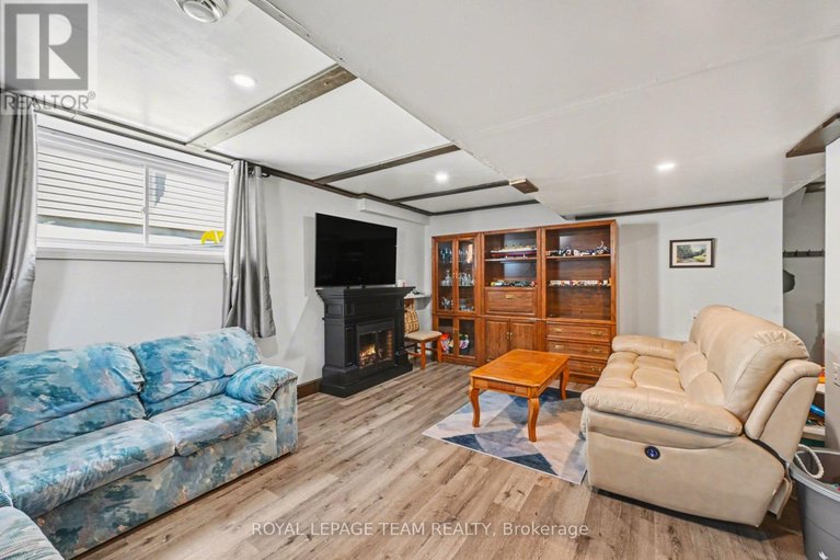 29633670/442-arora-crescent/winchester/north-dundas/ontario/K0C2K0_18