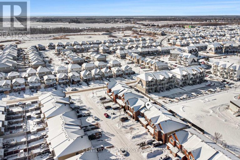 29646953/114-silvermoon-crescent/avalon-east/ottawa/ontario/K4A0P9_35