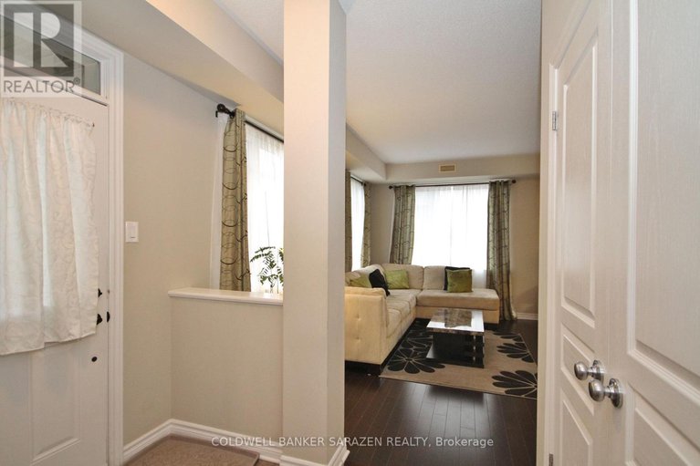 28738760/6-3785-canyon-walk-drive/riverside-southgloucester-glen/ottawa/ontario/K1V2M4_8