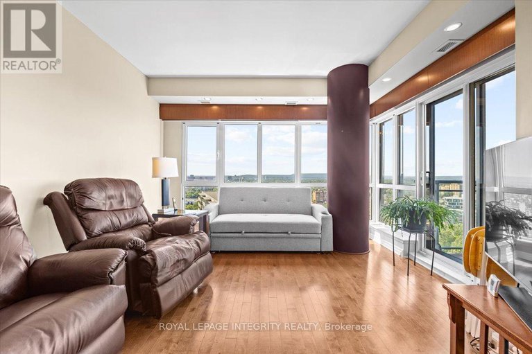 28654363/1907-70-landry-street/vanier/ottawa/ontario/K1L0A8_12