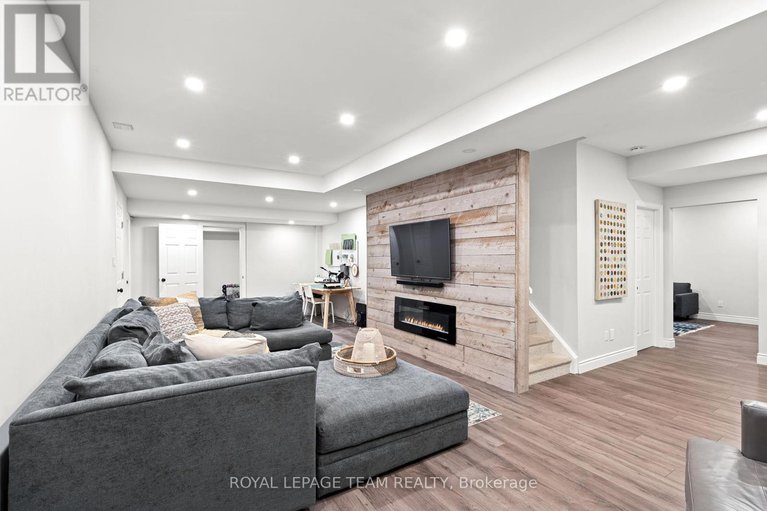 28238310/1317-revell-drive/manotick-village-manotick-estates/ottawa/ontario/K4M1K8_37