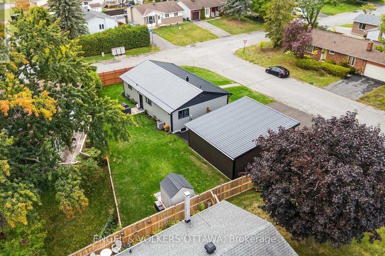 28912117/2-davies-court/glencairnhazeldean/ottawa/ontario/K2L1L6_49