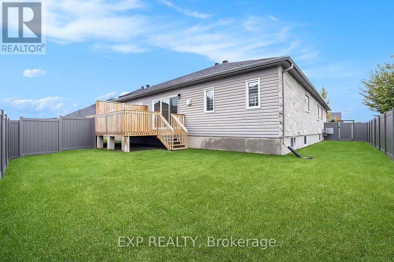 29019443/701-azure-street/russell-twp/russell/ontario/K4R0E5_22