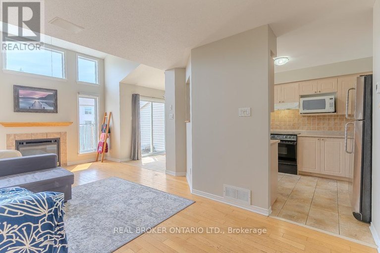 29676126/15-calaveras-avenue-s/longfields/ottawa/ontario/K2J4Z8_8