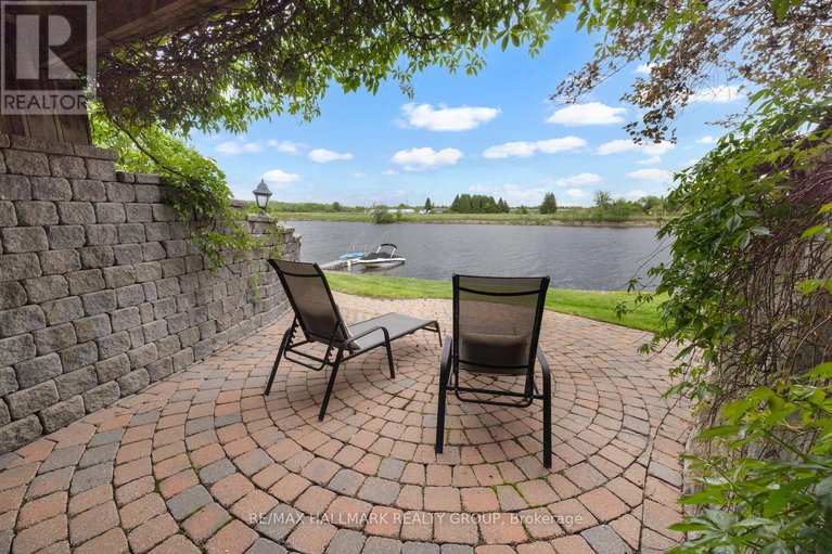 28377545/1-rideau-glen-drive/rideau-heightsashdalerideau-glen/ottawa/ontario/K2C3H1_32