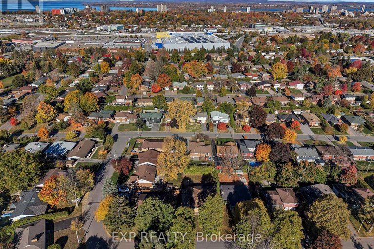 29071775/2393-sheldon-avenue/queensway-terrace-southridgeview/ottawa/ontario/K2C1K4_44